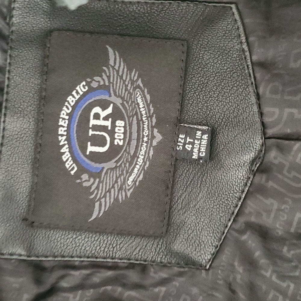 Leather jacket - Picture 4 of 4